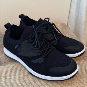 Vessi men’s EVERYDAY 2.0 size 10 Onyx worn once.